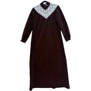 Vintage Vassarette Velour Lace Nightgown.Brown.Romantic Cottagecore.Sz M